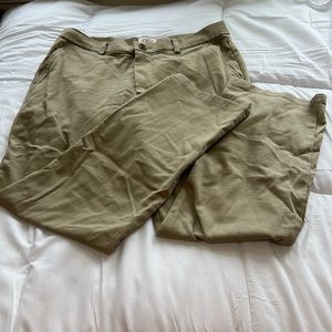 St. John’s Bay khaki pants straight leg 32x30